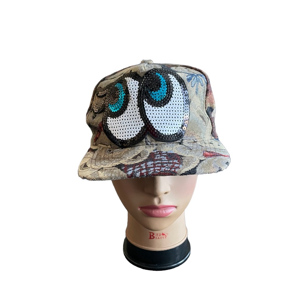 Unisex Hater tapestry, like cap with sequin eyes
